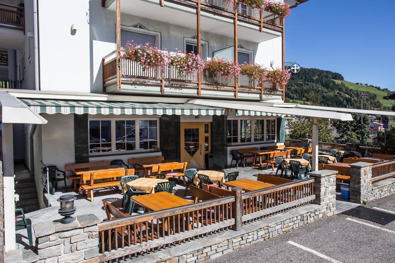 Gasthaus Zum Weissen Kreuz Lazfons Ngoại thất bức ảnh