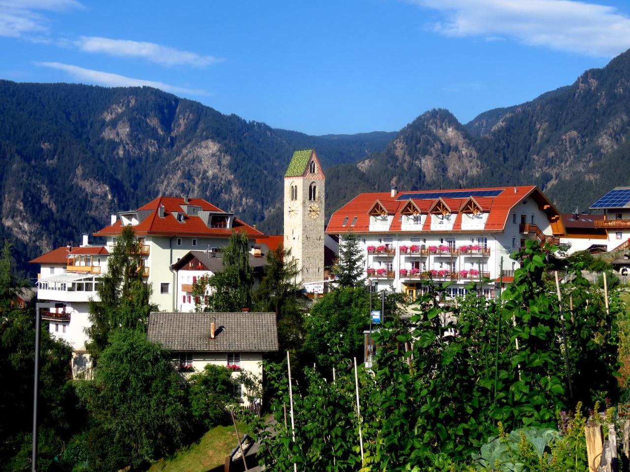 Gasthaus Zum Weissen Kreuz Lazfons Ngoại thất bức ảnh